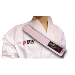 Karategi Edo Toso (cu centura)